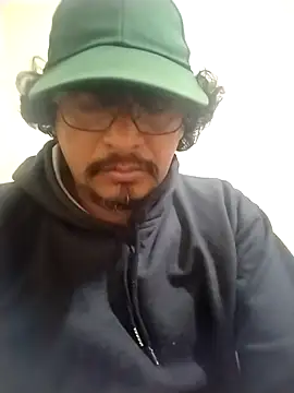 Satantin online show from November 5, 2025, 1:14 pm