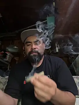 Snapshot of Jonathanfrom420 chatting on March 30, 2026, 11:06 pm Jonathanfrom420 online show from March 30, 2026, 11:06 pm