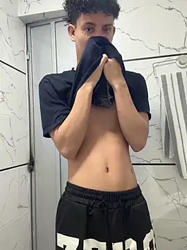 JoseLucian online show from December 15, 2025, 10:59 pm