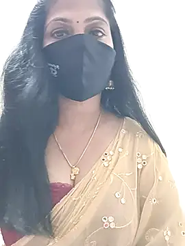 Snapshot of shivani27 chatting on July 18, 2026, 8:34 am shivani27 online show from July 18, 2026, 8:34 am