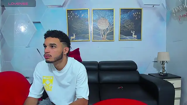 Snapshot of rhabena_boysex chatting on March 10, 2026, 1:31 am rhabena boysex online show from March 10, 2026, 1:31 am