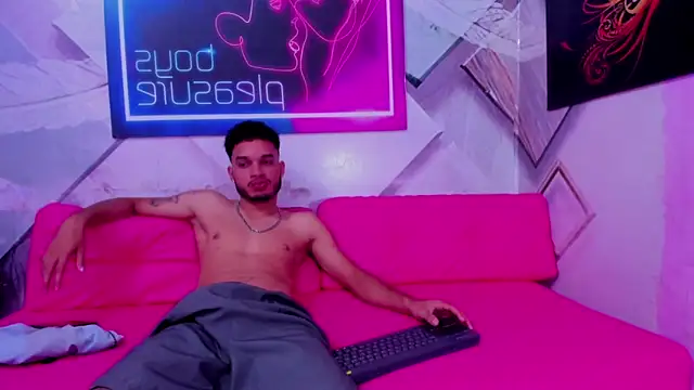 Snapshot of rhabena_boysex chatting on March 6, 2026, 1:44 am rhabena boysex online show from March 6, 2026, 1:44 am