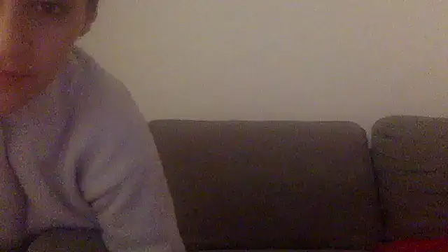 Dareeee93 online show from April 14, 2026, 8:36 pm