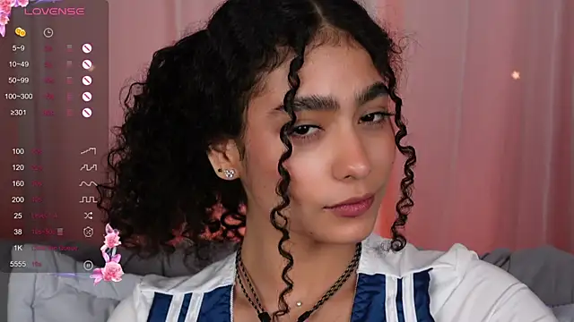 Victoria Curly online show from October 4, 2025, 2:57 am