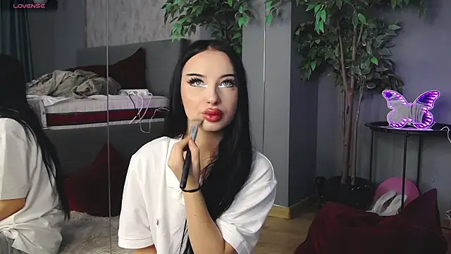 ScarlettJakobs online show from October 4, 2025, 5:53 am