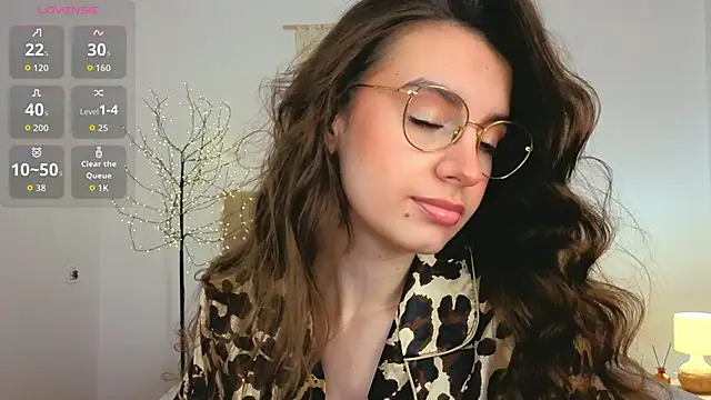 Snapshot of Real_cutie1 chatting on July 1, 2026, 12:49 pm Real cutie1 online show from July 1, 2026, 12:49 pm