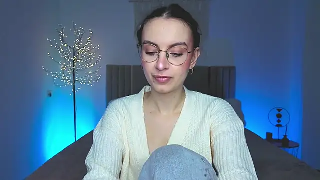 Snapshot of Real_cutie1 chatting on March 24, 2026, 1:44 pm Real cutie1 online show from March 24, 2026, 1:44 pm