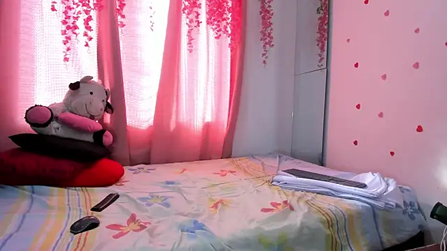 Snapshot of lanastone86 chatting on April 14, 2026, 1:38 pm lanastone86 online show from April 14, 2026, 1:38 pm