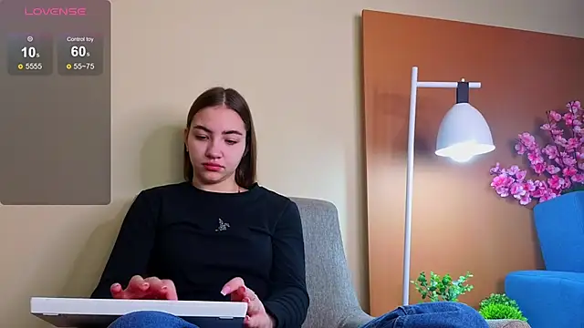 Ashley Pierce online show from October 17, 2025, 4:16 am