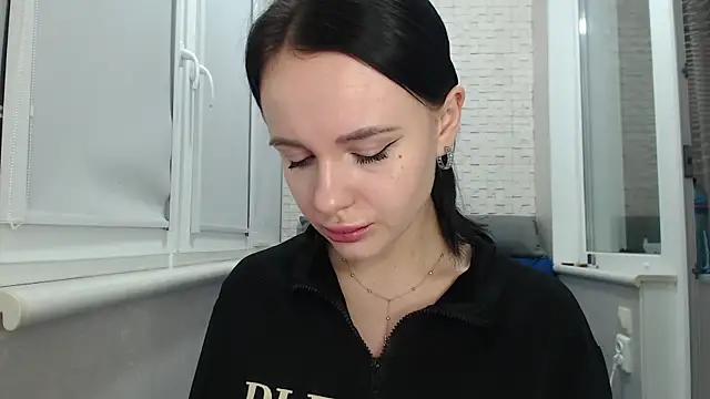 Snapshot of Blair_Yates chatting on November 13, 2025, 12:25 am Blair Yates online show from November 13, 2025, 12:25 am