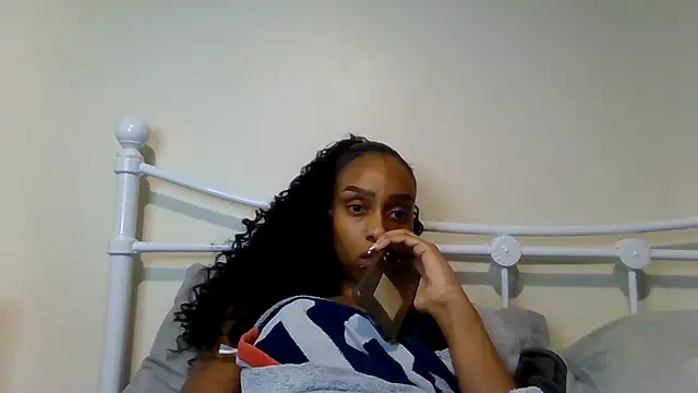 Snapshot of Hazel_Dollxx chatting on January 13, 2026, 12:09 pm Hazel Dollxx online show from January 13, 2026, 12:09 pm