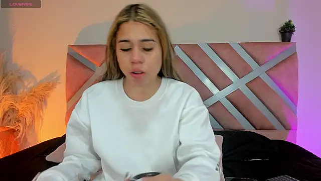 Rachell criss online show from May 28, 2026, 3:58 am