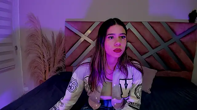 Rachell criss online show from April 2, 2026, 4:08 am