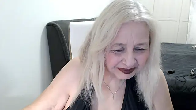 Snapshot of SusiLifeXXX chatting on April 4, 2026, 8:15 pm SusiLifeXXX online show from April 4, 2026, 8:15 pm