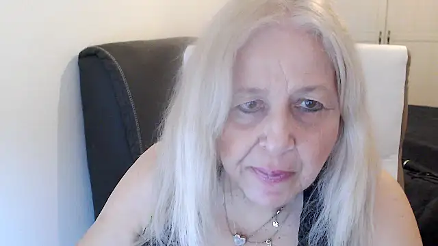 Snapshot of SusiLifeXXX chatting on February 28, 2026, 8:52 pm SusiLifeXXX online show from February 28, 2026, 8:52 pm