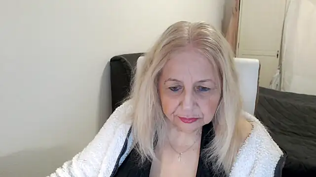SusiLifeXXX online show from May 20, 2026, 8:06 pm