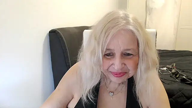 Snapshot of SusiLifeXXX chatting on March 16, 2026, 8:22 pm SusiLifeXXX online show from March 16, 2026, 8:22 pm