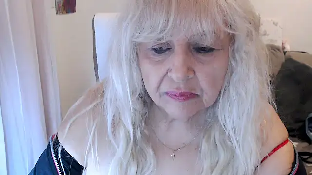 SusiLifeXXX online show from October 10, 2025, 7:04 pm