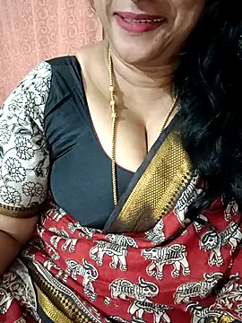 Snapshot of Swetyhoney chatting on September 13, 2025, 5:02 pm Swetyhoney online show from September 13, 2025, 5:02 pm