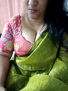 Snapshot of Swetyhoney chatting on October 9, 2025, 4:07 pm Swetyhoney online show from October 9, 2025, 4:07 pm