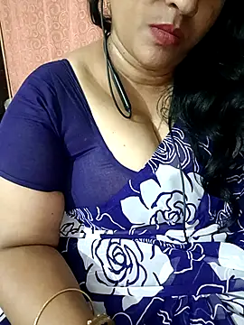 Snapshot of Swetyhoney chatting on September 15, 2025, 8:31 pm Swetyhoney online show from September 15, 2025, 8:31 pm