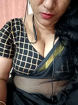 Snapshot of Swetyhoney chatting on October 4, 2025, 6:09 pm Swetyhoney online show from October 4, 2025, 6:09 pm