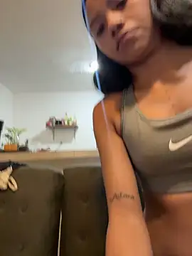 Nia Desire online show from July 29, 2026, 6:12 am