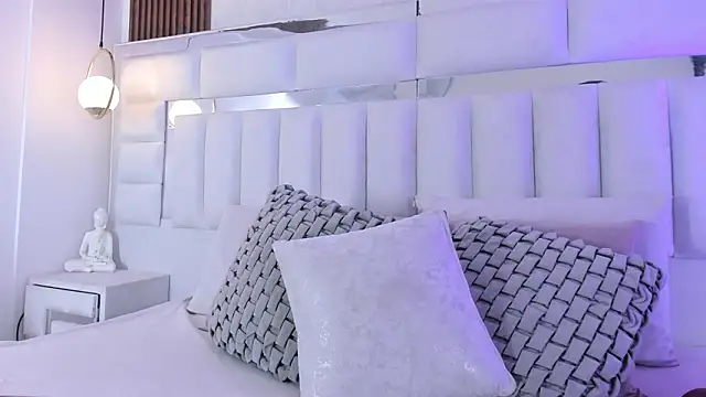 Snapshot of im_kasumi chatting on February 13, 2026, 1:11 pm im kasumi online show from February 13, 2026, 1:11 pm