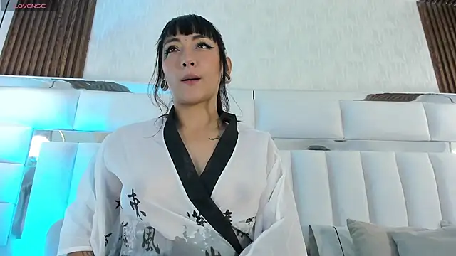 Snapshot of im_kasumi chatting on October 21, 2025, 1:54 pm im kasumi online show from October 21, 2025, 1:54 pm