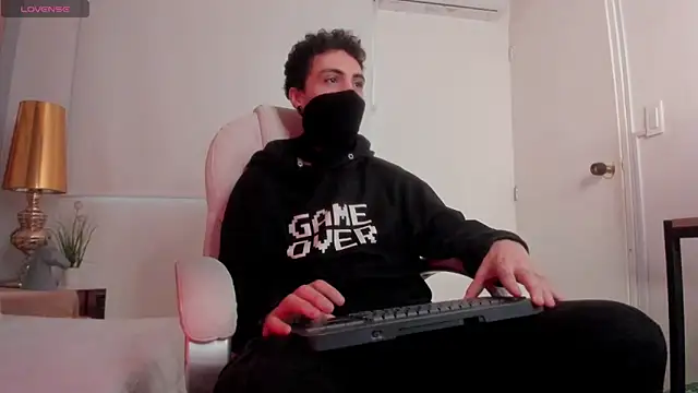 Snapshot of dark_sun302 chatting on October 12, 2025, 10:00 pm dark sun302 online show from October 12, 2025, 10:00 pm