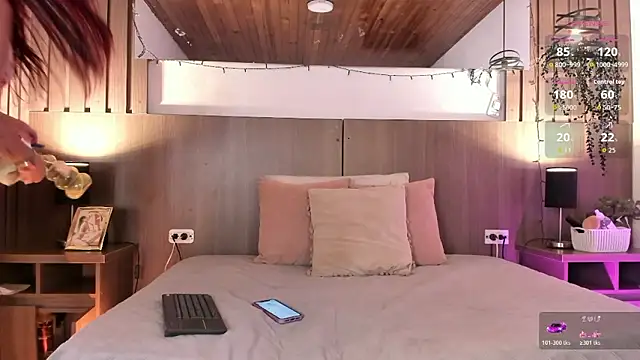 Snapshot of Violet_carson chatting on February 3, 2026, 12:43 pm Violet carson online show from February 3, 2026, 12:43 pm