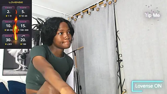 Snapshot of Evaa_18 chatting on January 16, 2026, 5:50 pm Evaa 18 online show from January 16, 2026, 5:50 pm