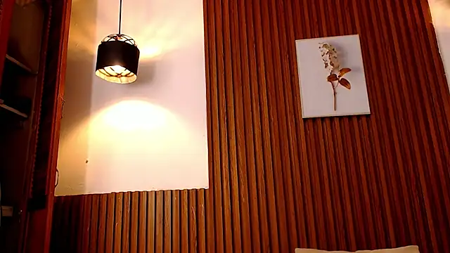 Snapshot of Evaa_18 chatting on February 12, 2026, 5:34 pm Evaa 18 online show from February 12, 2026, 5:34 pm