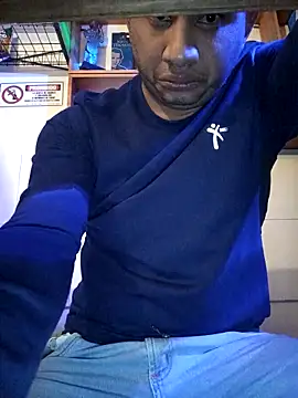 vboli08 online show from October 18, 2025, 1:07 am