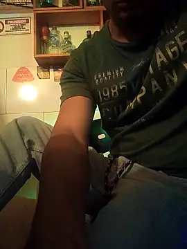 vboli08 online show from October 17, 2025, 1:42 am