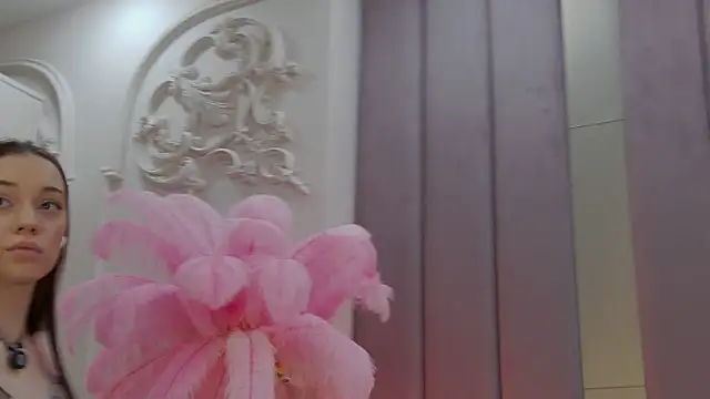 Snapshot of ZoeyNeal chatting on February 18, 2026, 2:46 pm ZoeyNeal online show from February 18, 2026, 2:46 pm