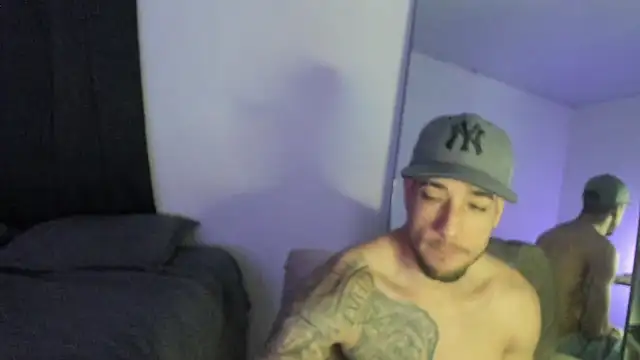 ThiagoLugo online show from November 30, 2025, 10:21 pm