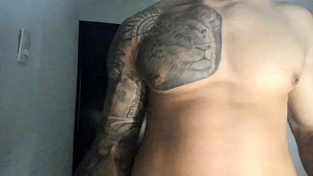 ThiagoLugo online show from June 9, 2026, 5:47 pm