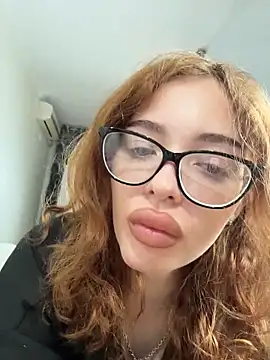 Snapshot of Hannah_xBaby chatting on March 29, 2026, 3:24 pm Hannah xBaby online show from March 29, 2026, 3:24 pm