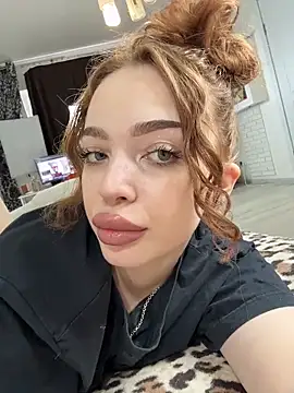 Snapshot of Hannah_xBaby chatting on March 26, 2026, 10:35 am Hannah xBaby online show from March 26, 2026, 10:35 am