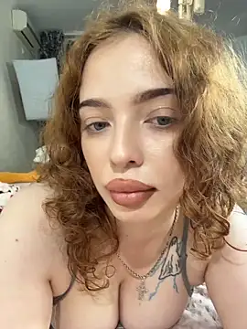 Snapshot of Hannah_xBaby chatting on April 7, 2026, 12:18 pm Hannah xBaby online show from April 7, 2026, 12:18 pm