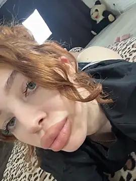 Snapshot of Hannah_xBaby chatting on March 27, 2026, 12:17 pm Hannah xBaby online show from March 27, 2026, 12:17 pm