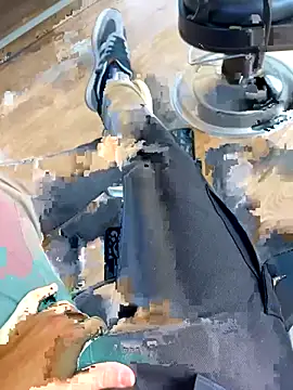 Snapshot of Mrdim26 chatting on November 4, 2025, 10:19 am Mrdim26 online show from November 4, 2025, 10:19 am