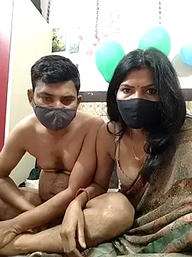 Yourhotsweetgirl online show from January 16, 2026, 5:55 am