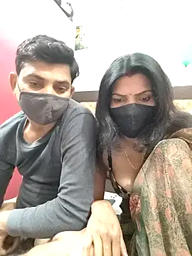 Yourhotsweetgirl online show from January 18, 2026, 5:05 pm