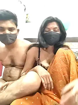 Yourhotsweetgirl online show from January 19, 2026, 5:44 am