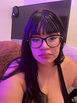 Emily Taylor2 online show from March 29, 2026, 2:57 am