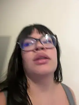 Emily Taylor2 online show from August 4, 2026, 3:00 am