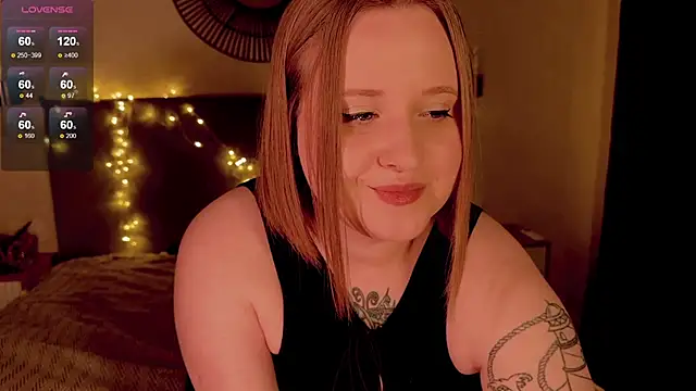 Snapshot of NaomiRey1 chatting on October 20, 2025, 3:34 pm NaomiRey1 online show from October 20, 2025, 3:34 pm