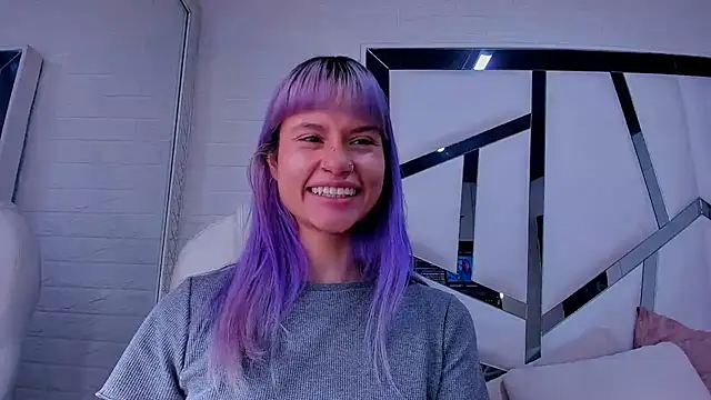 barbieambar online show from October 7, 2025, 1:01 pm